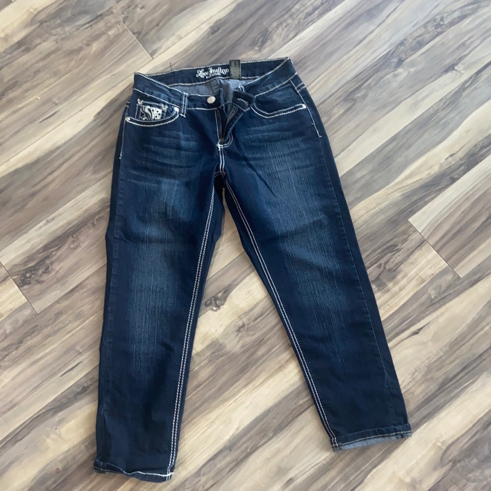 Dark blue capri denim pants